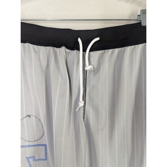 NBA Luca Doncic Dallas Mavericks Mesh Basketball Shorts Approx Size L - Picture 4 of 8